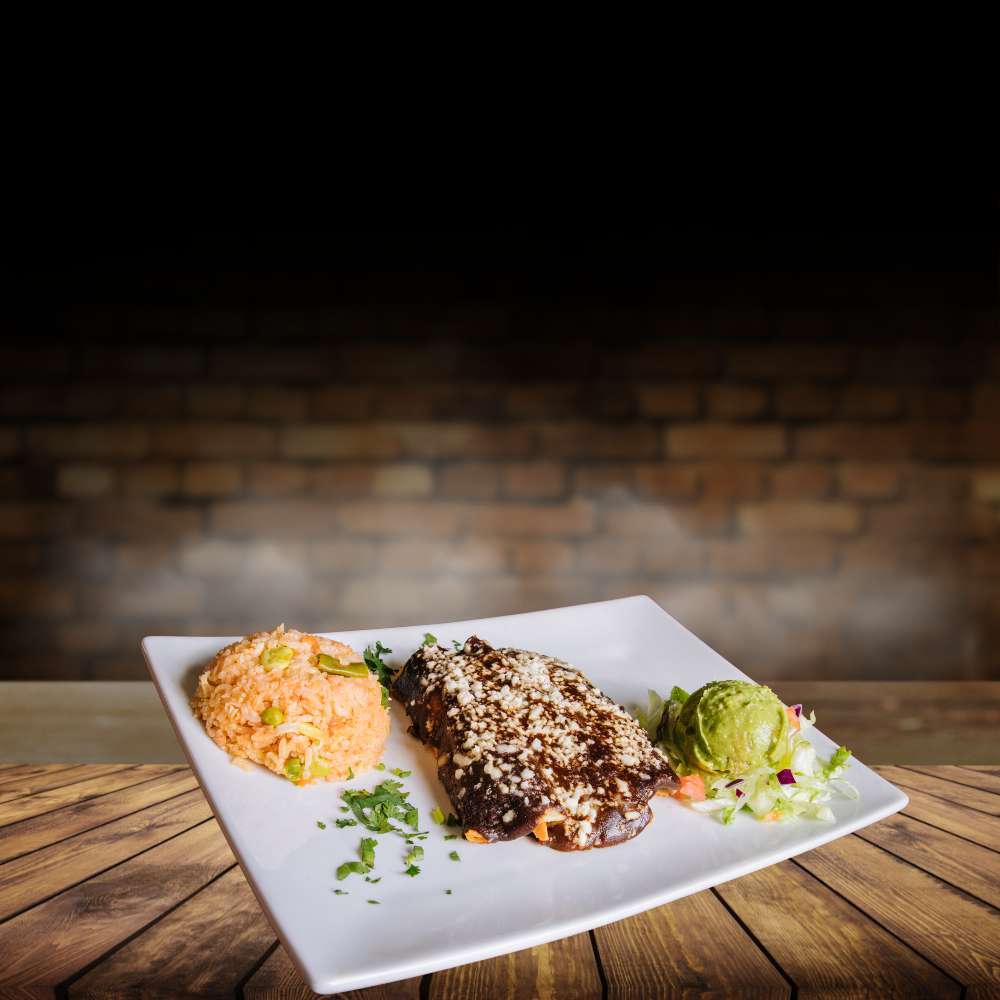Enchiladas de Mole - Image 2